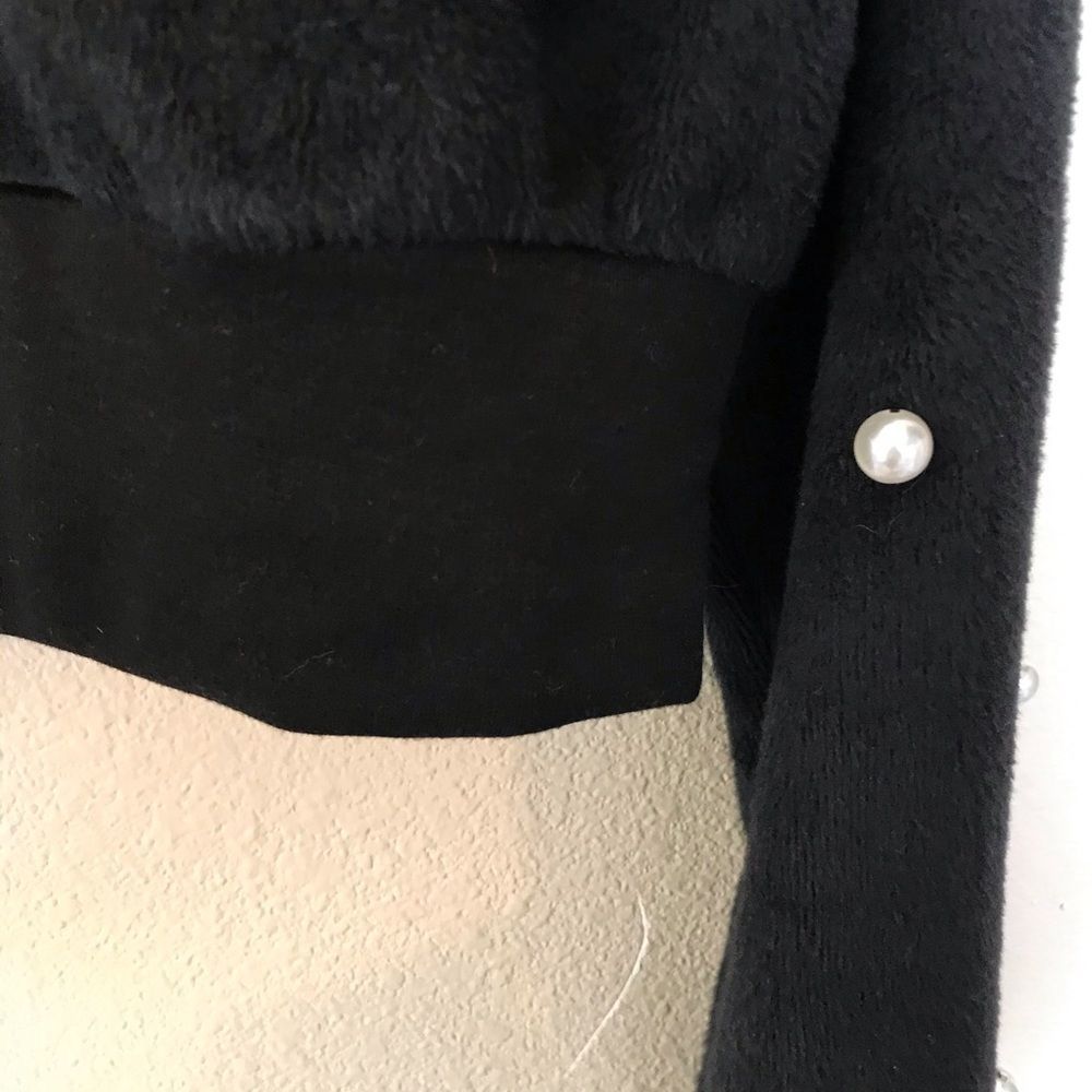 Urban Outfitters Audrey Cropped Pearl Sweater - Picture 7 of 10